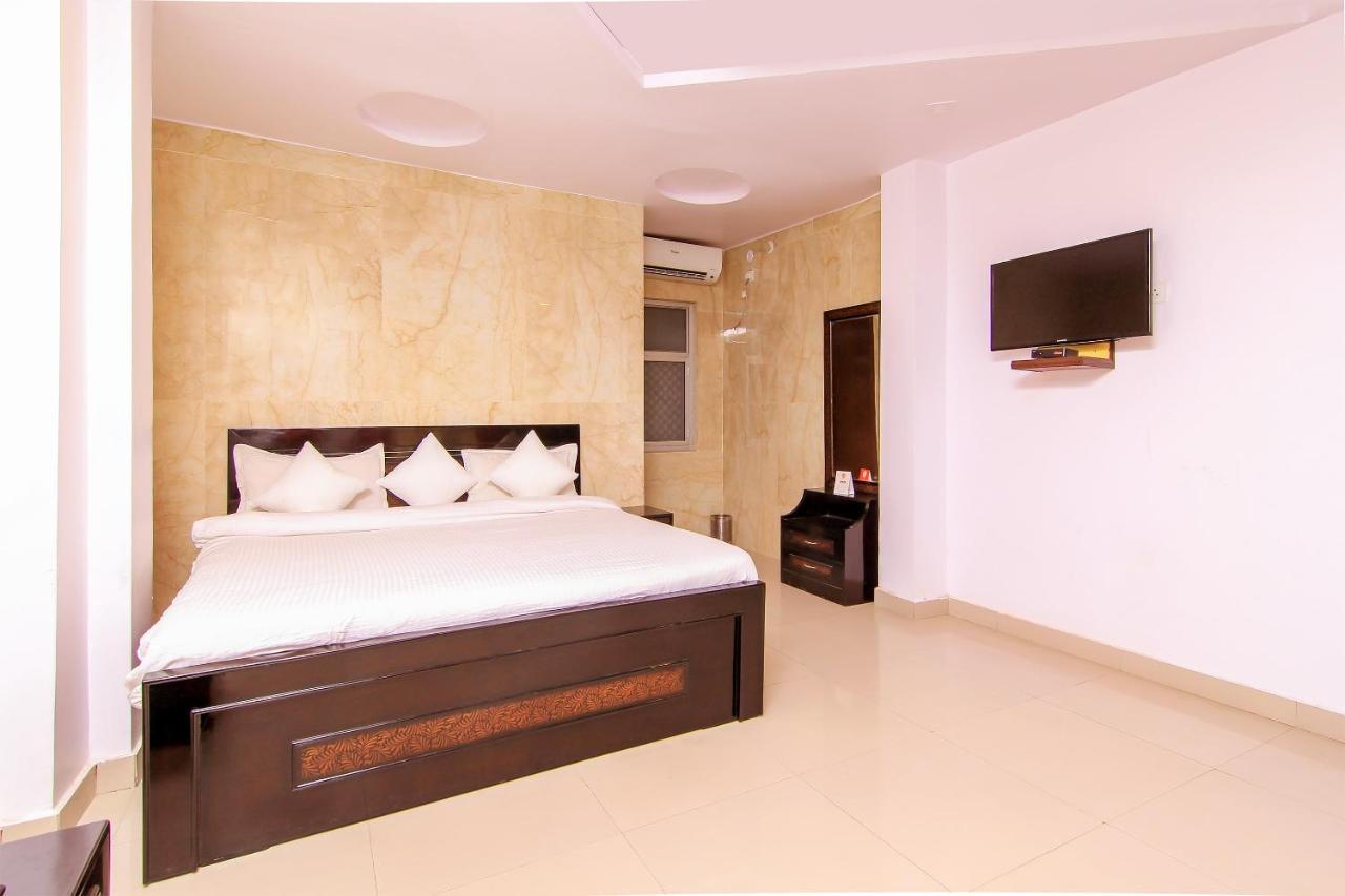 Collection O 4731 Hotel Surya Continental Lucknow Extérieur photo