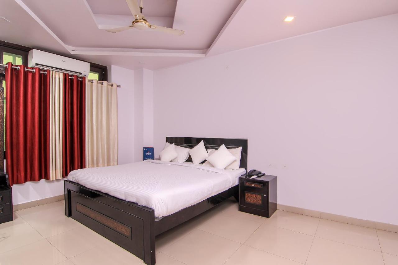 Collection O 4731 Hotel Surya Continental Lucknow Extérieur photo