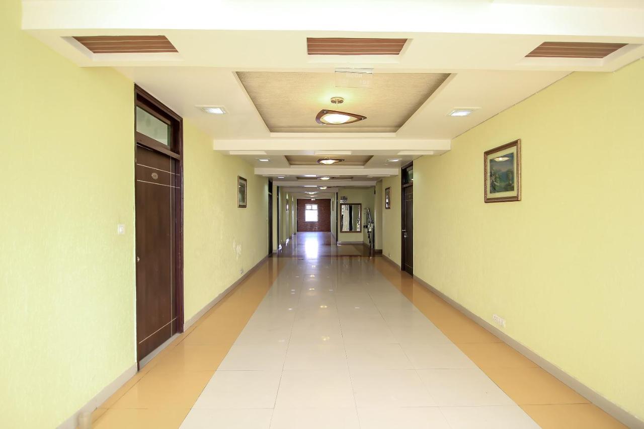 Collection O 4731 Hotel Surya Continental Lucknow Extérieur photo