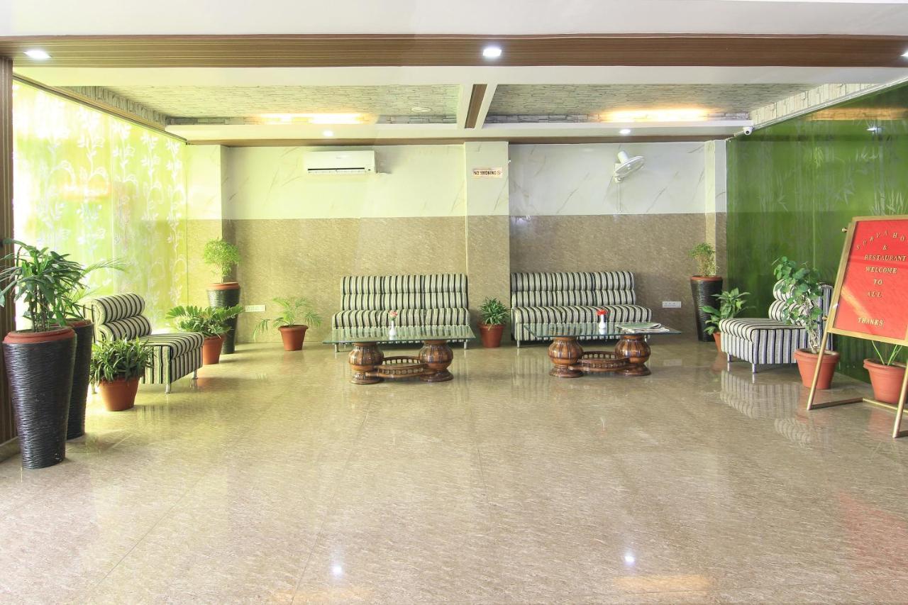 Collection O 4731 Hotel Surya Continental Lucknow Extérieur photo